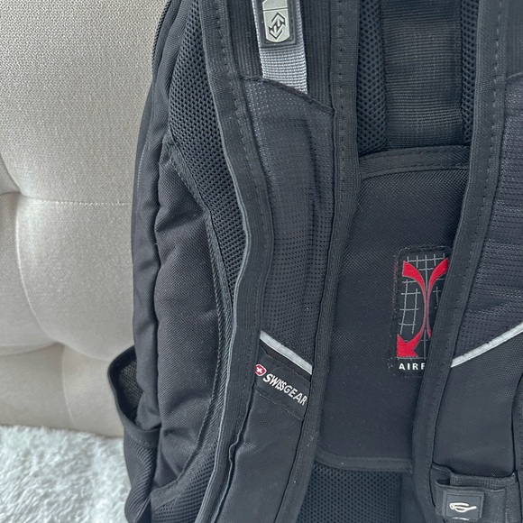 SwissGear backpack - Picture 2 of 7